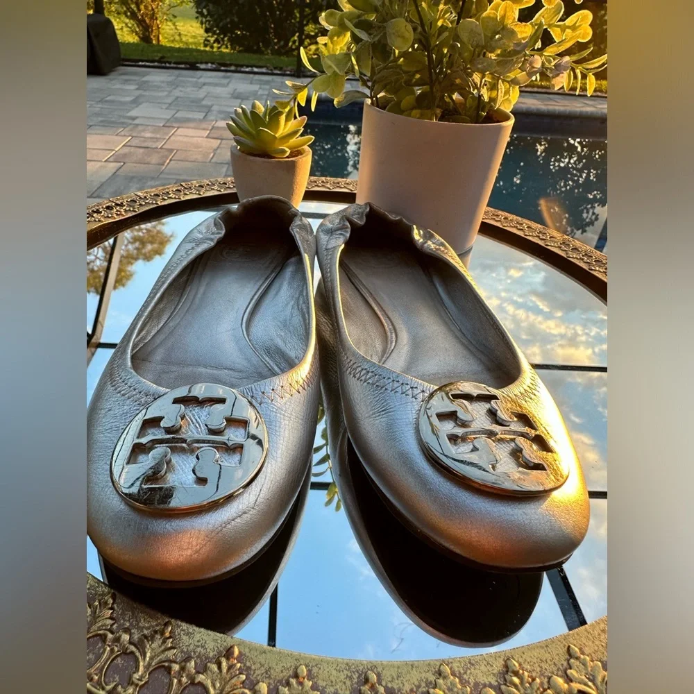 TORY BURCH Flat Silver Leather Slip size 7 - Picture 2 of 13